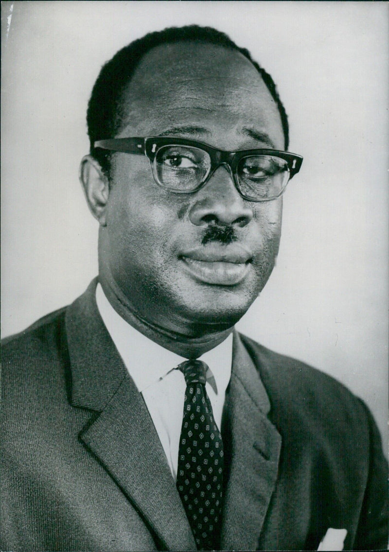 AKUMFI MUNUFIE, Ministro de Desarrollo Social de Ghana - Vintage Photograph