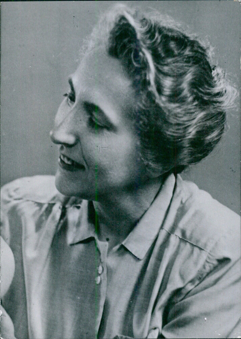 DR. FRIEDERIKE MULERT, Free Democrat Member of the Bonn 'Bundestag' - Vintage Photograph