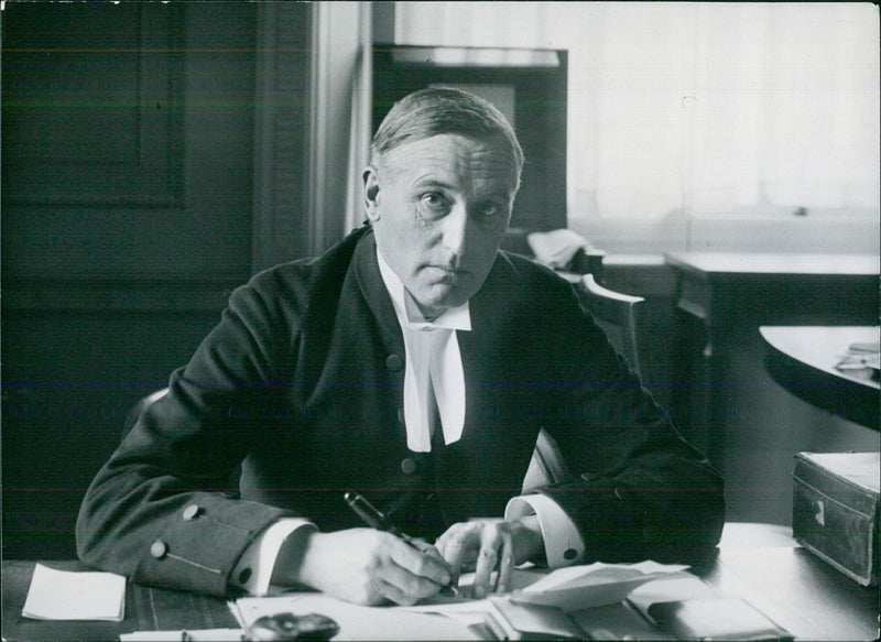 RT. HON. SIR HENRY MULHOLLAND, BT. - Vintage Photograph