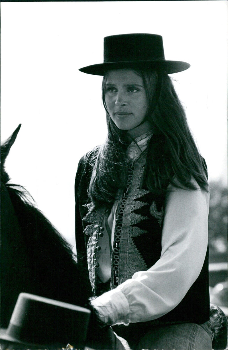 Leigh Taylor-Young in "THE BUTTERFLY CHAIN" - Vintage Photograph