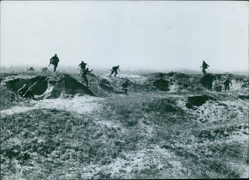 German infantrymen on their way to Rypland - Vintage Photograph