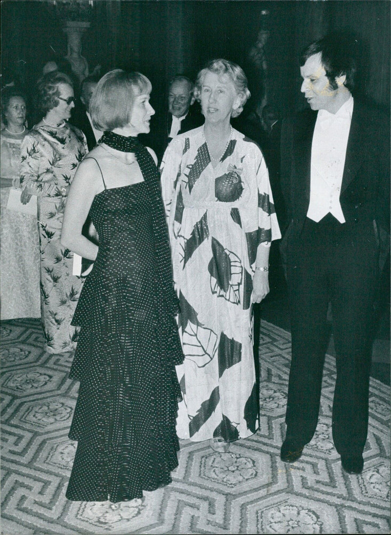 Royal dinner at the palace - Vintage Photograph