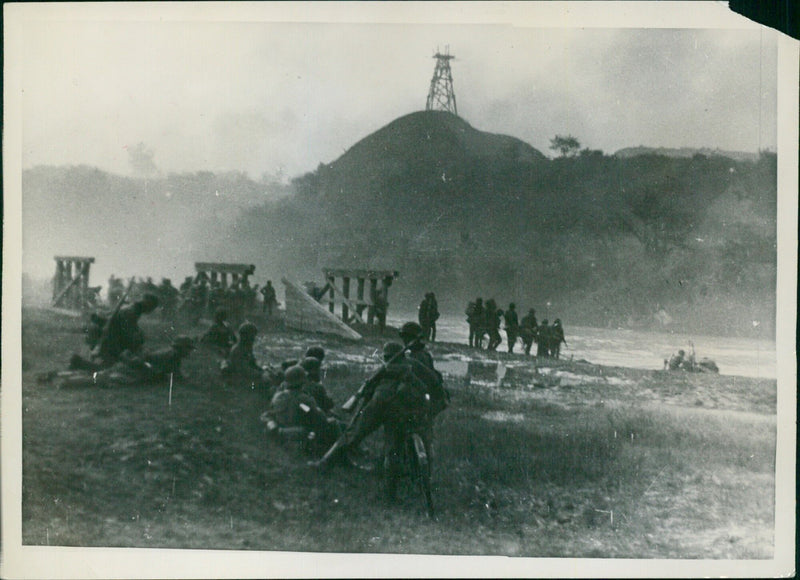 Fast advance of storm troops on the Eastern Front - Vintage Photograph