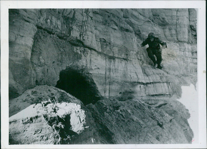 Mountain troops preparing (Image 3) - Vintage Photograph