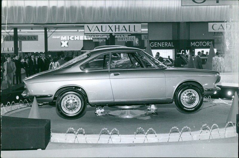 Simca 1000 with Bertone design - Vintage Photograph