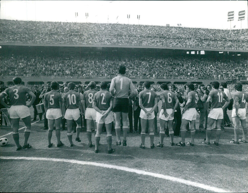 Italy beats Sweden 3-0 - Vintage Photograph