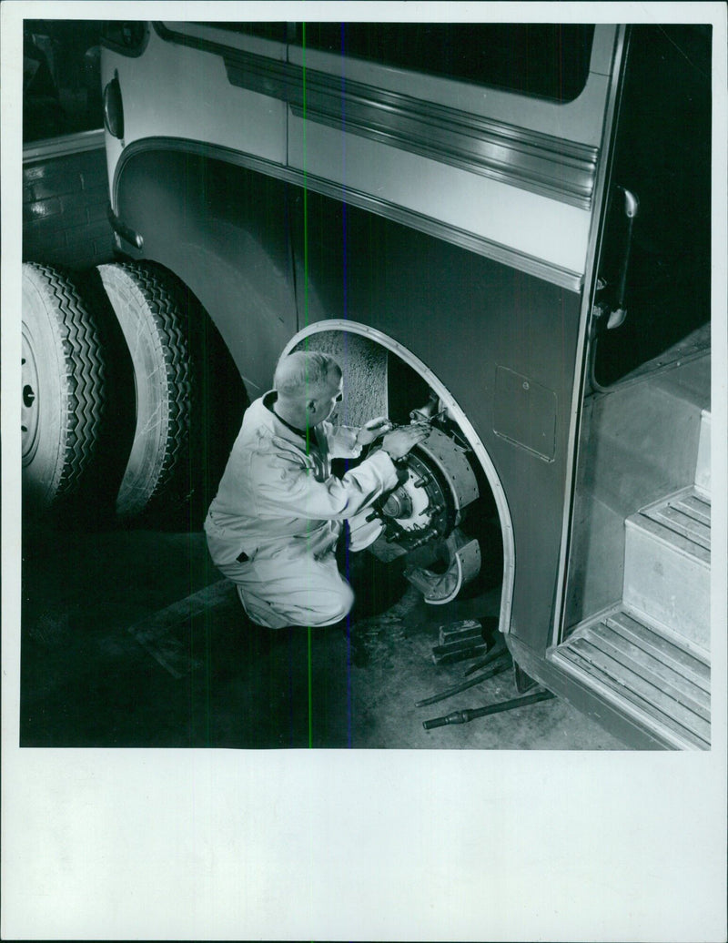 The Ferodo research laboratories at Chapel-en-le-Frith - Vintage Photograph