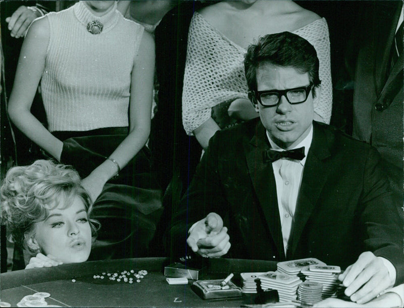 Warren Beatty in Paris - Vintage Photograph