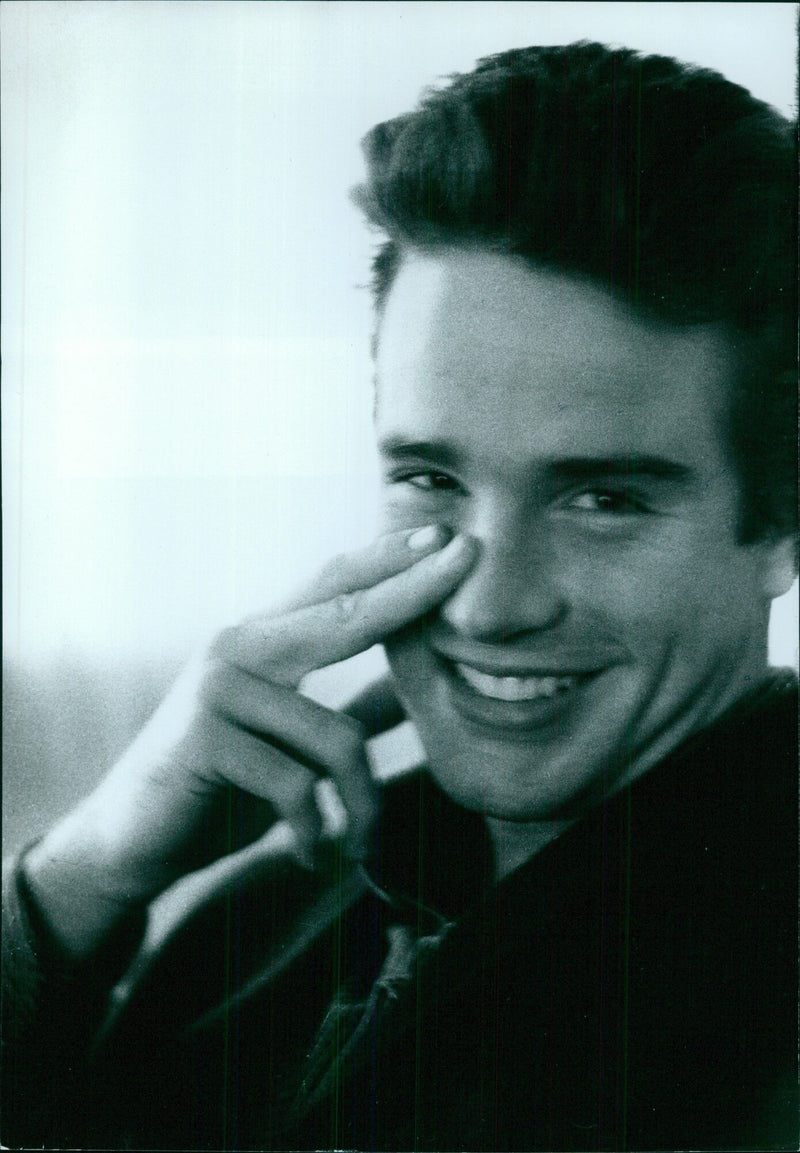 Hollywood's "homme fatal": WARREN BEATTY - Vintage Photograph