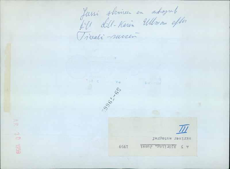 Jussi signing autograph - Vintage Photograph