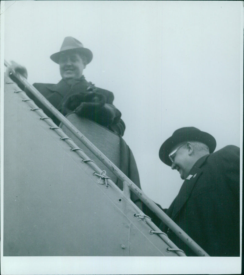 Jussi Björling at Aronne Hill 1945 - Vintage Photograph