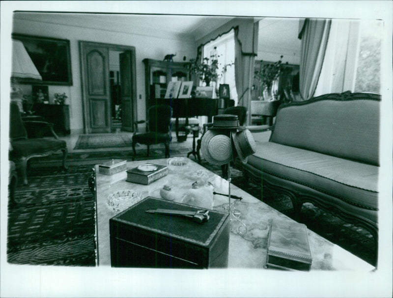 UT A I Chevalier, Maurice interior pain him. INF.V] 4 1/6 1907. Camera image ORDERED - Vintage Photograph