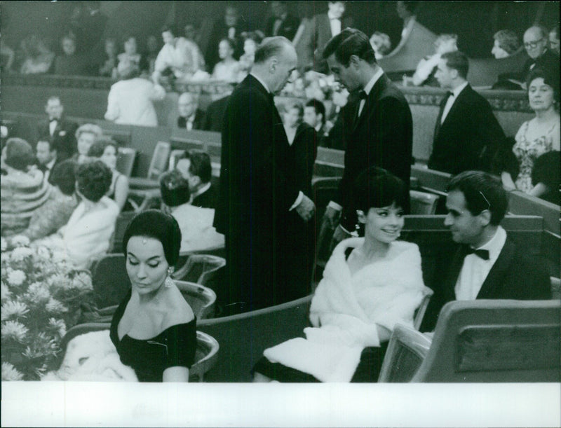 Cuevas ballet - Vintage Photograph