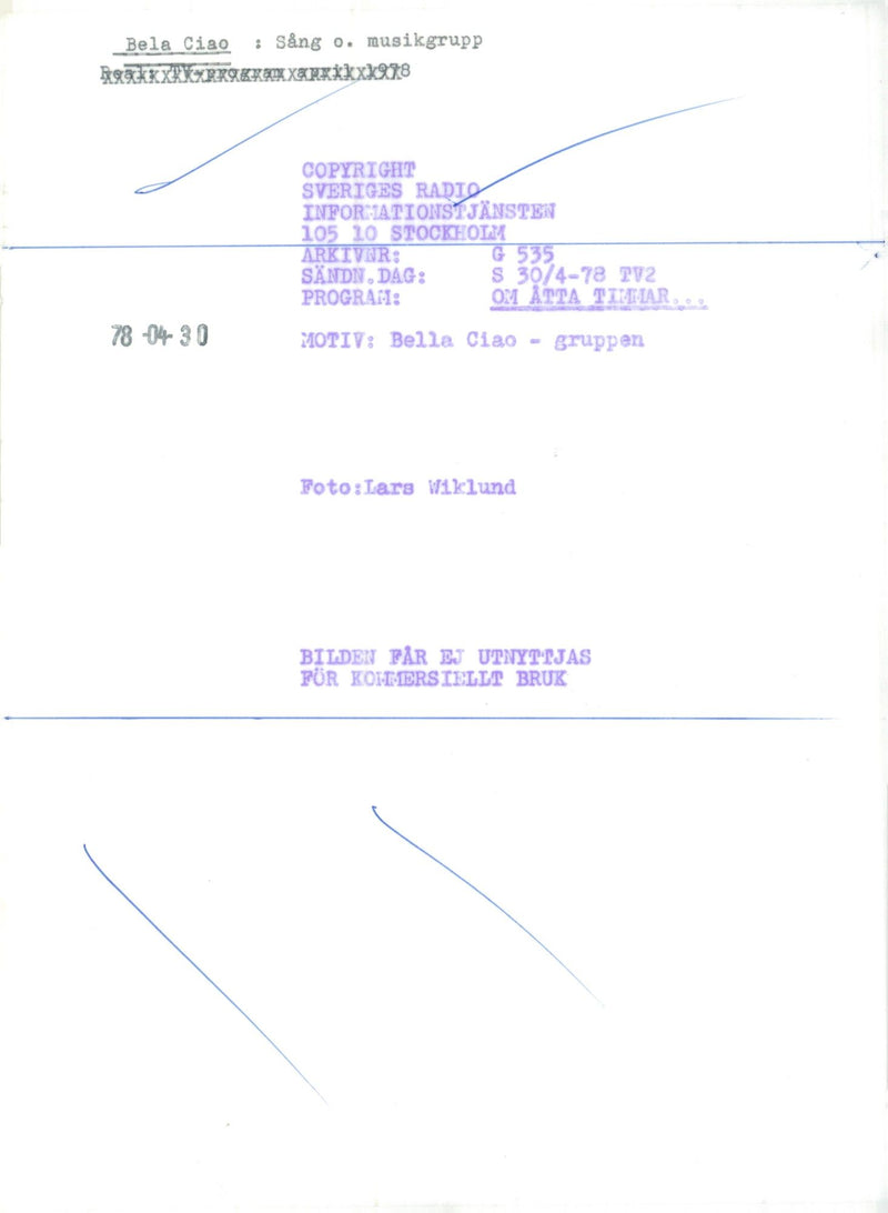 Bela Ciao: Music Group - Vintage Photograph