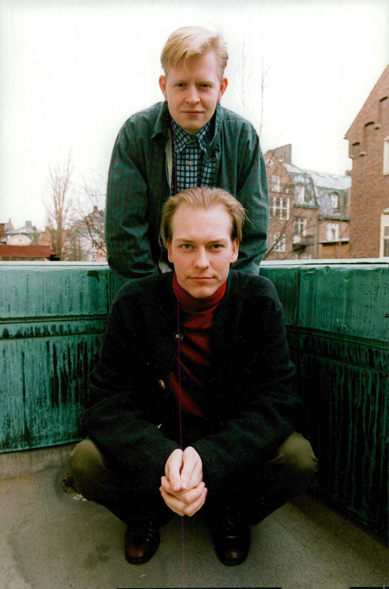 1992 HECTO LARS GROUP BEAGLE TRA PEHRS MEMBERS WRITER - Vintage Photograph