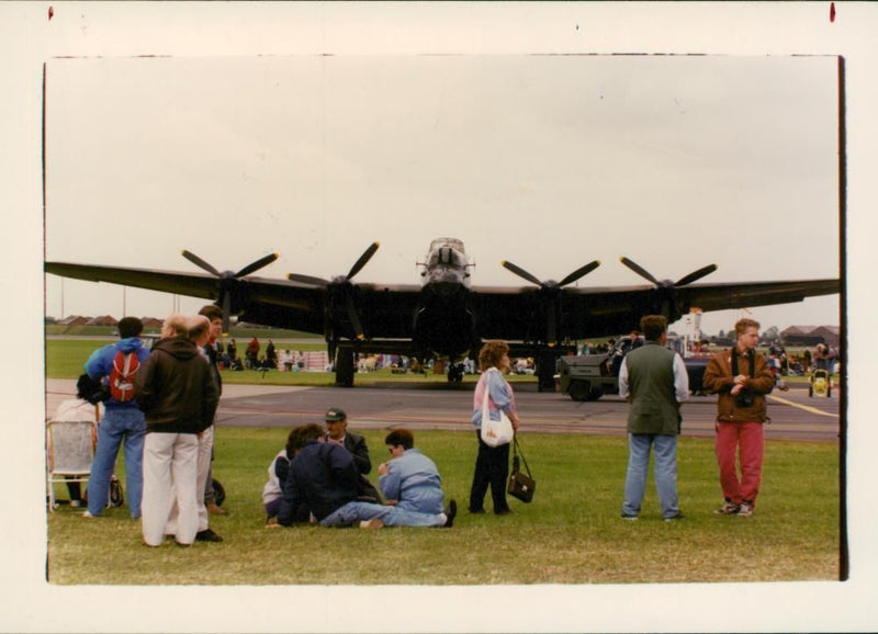 Milden hall air fete. - Vintage Photograph