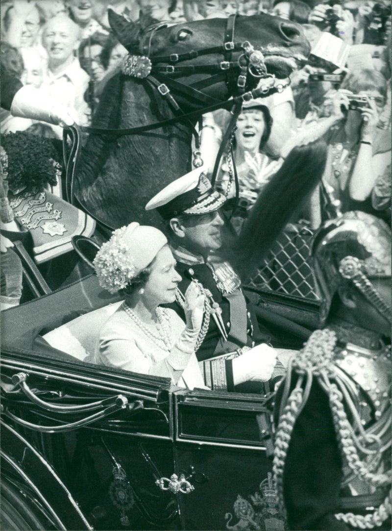 The queen and duke in Prince charles wedding. - Vintage Photograph