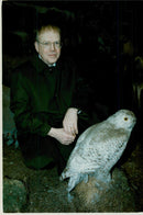 OTHER THINGS WEET ANIMALS STUFFED HUNDRED OMS SOON HOLDS - Vintage Photograph