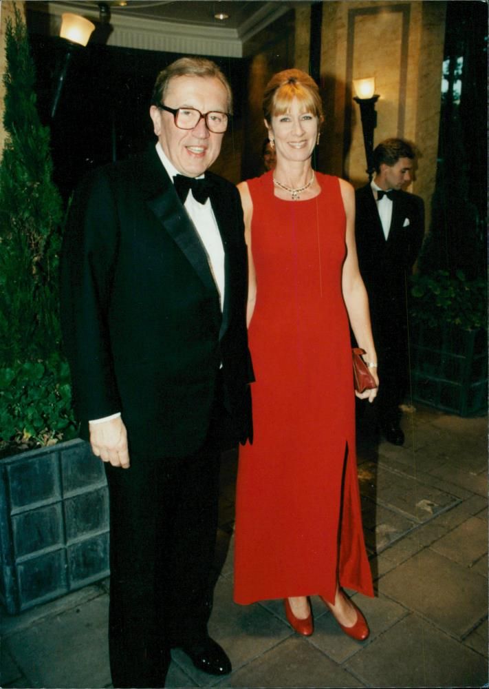 Sir David Frost and his wife Lady Carina. - Vintage Photograph