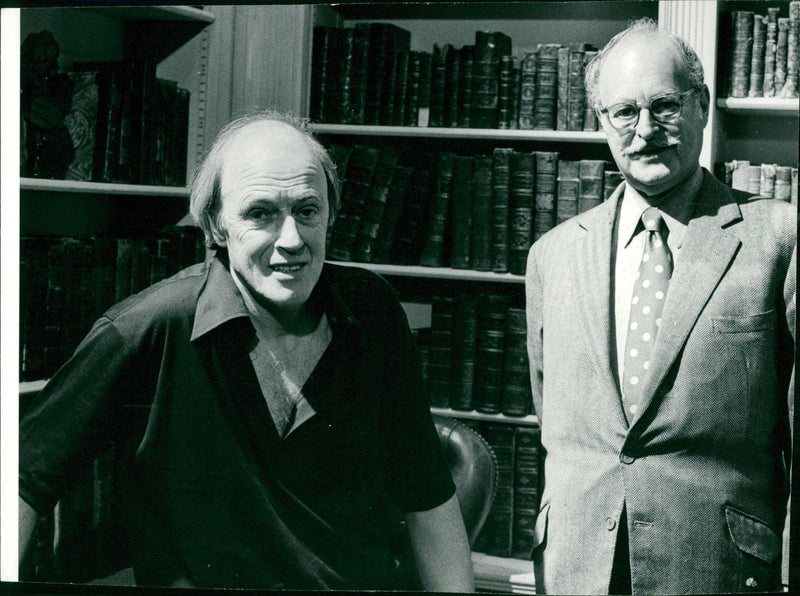 Roald Dahl. - Vintage Photograph