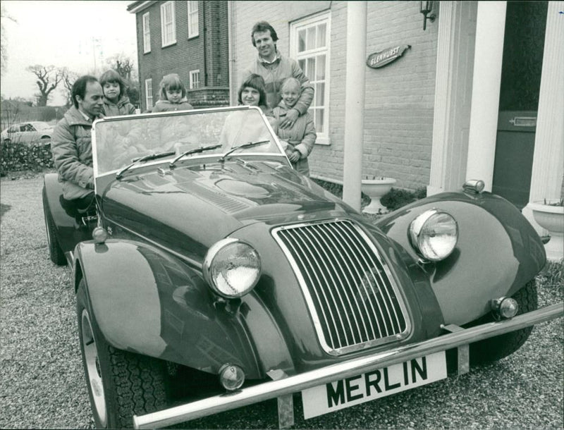 Cars: Customised & Specialised - Beris and Jan Bowen and their childre Gemma and Eleanor with Peter Gowing and his daugther Johanna. - Vintage Photograph