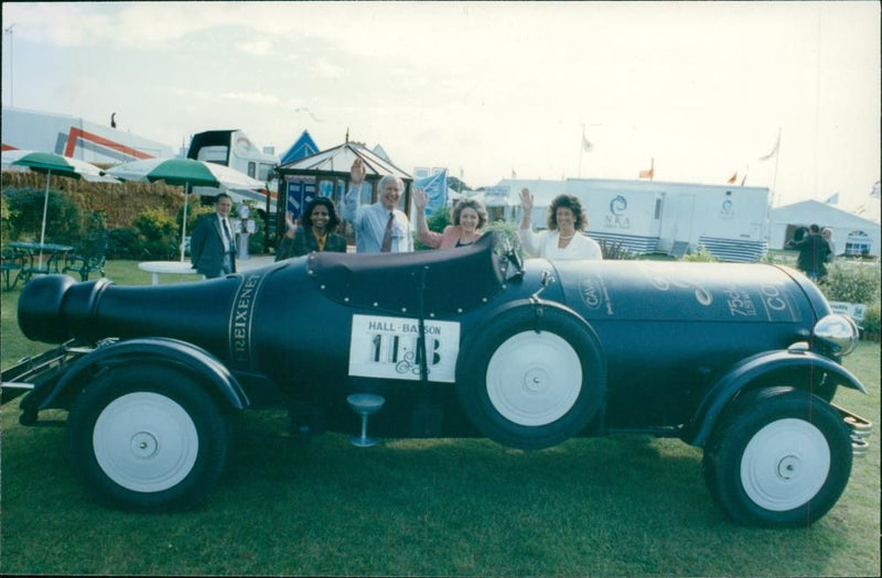 Cars: Customised & Specialised - RNS - Vintage Photograph