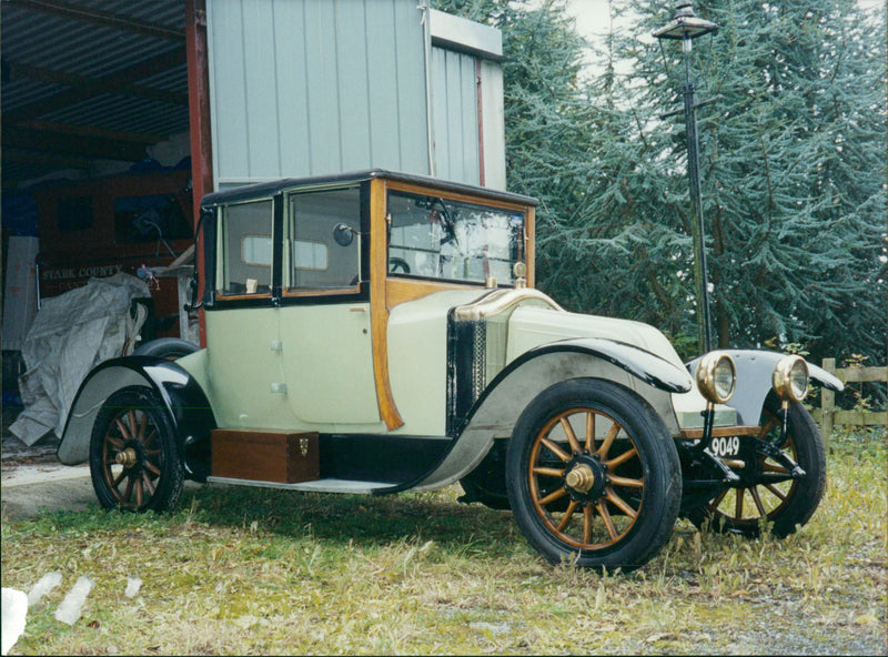 Cars : Classic/Veteran/Vintage - Vintage Photograph