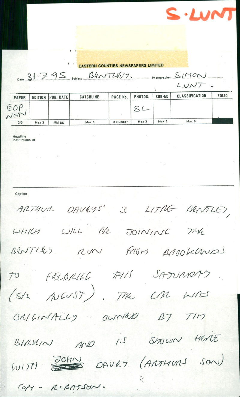 Cars : Classic/Veteran/Vintage - Vintage Photograph