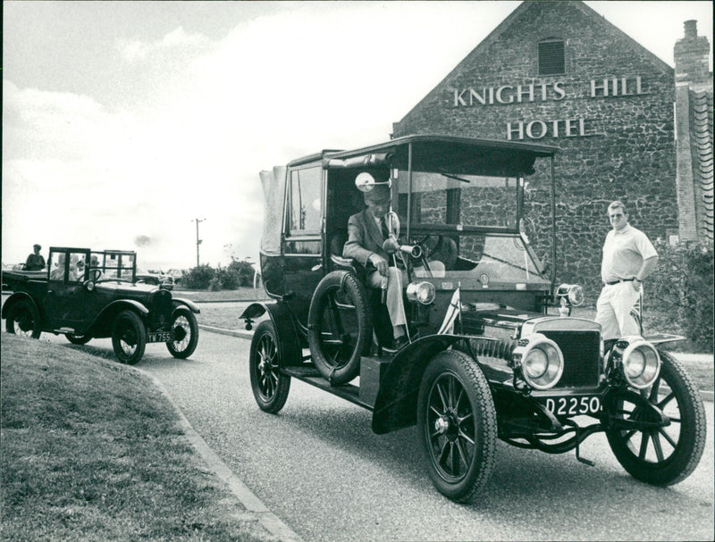 Brian Firth's 1909 Aldler Single Landaulette. - Vintage Photograph