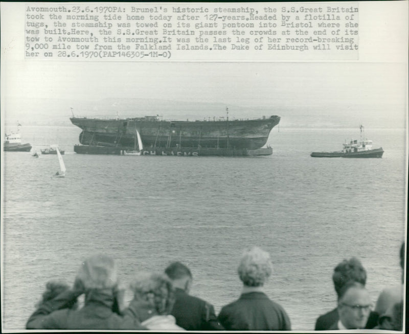 1970 BUILT DUKE SHIP EXPEDITION BRITAIN - Vintage Photograph