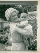 Queen Elizabeth The Queen Mother. - Vintage Photograph