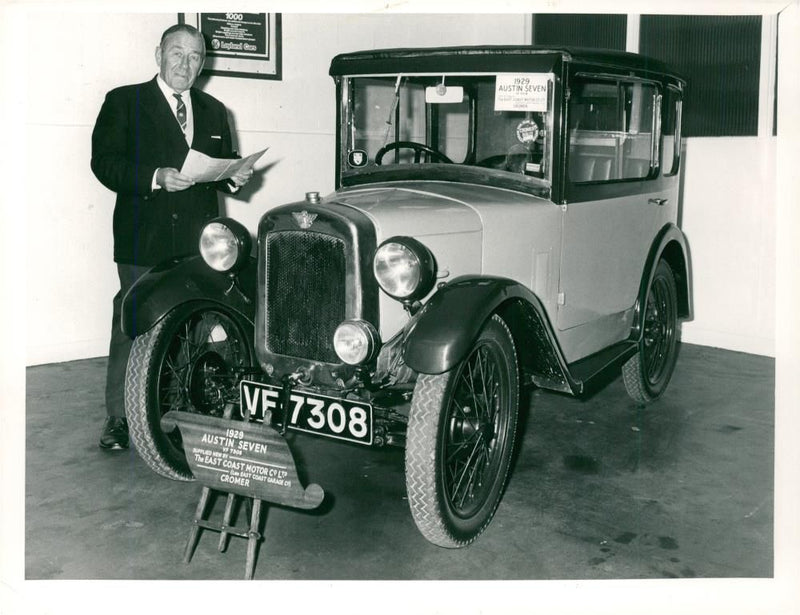 Cars: Classic/Veteran/Vintage - Vintage Photograph