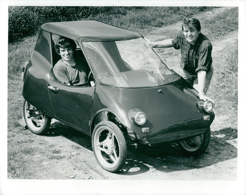 Cars: Electric: Bill Read and Tony Fairweather - Vintage Photograph