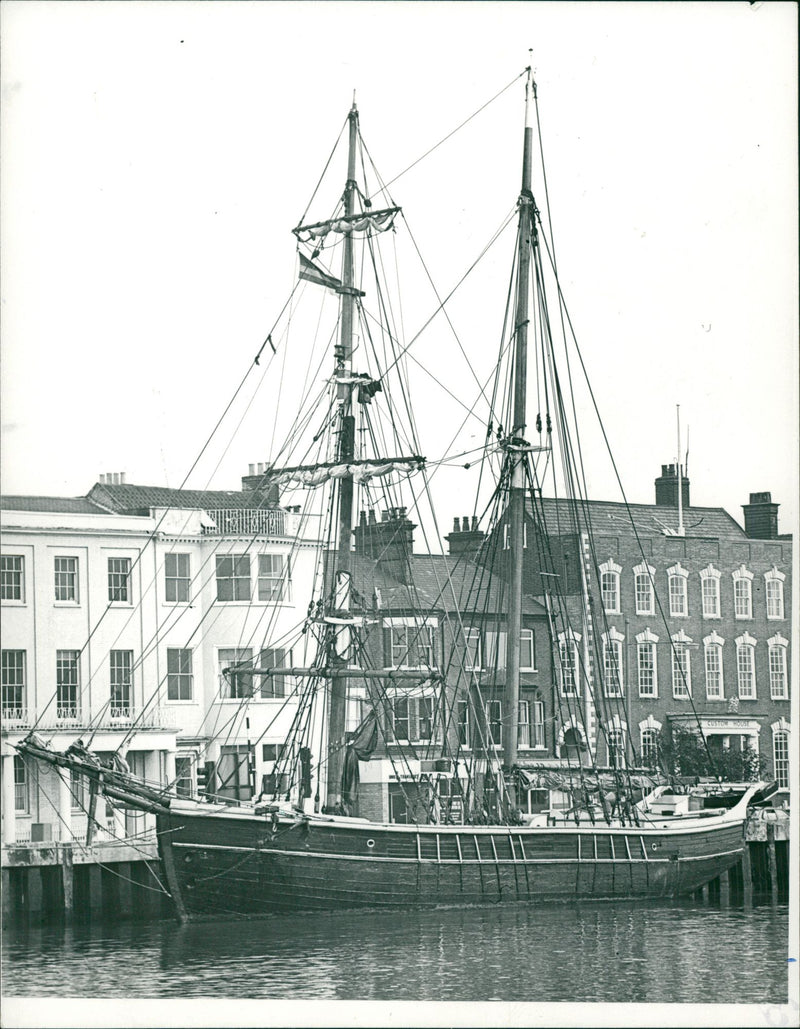 Shipping: Civilian: Sailing Ships - Vintage Photograph