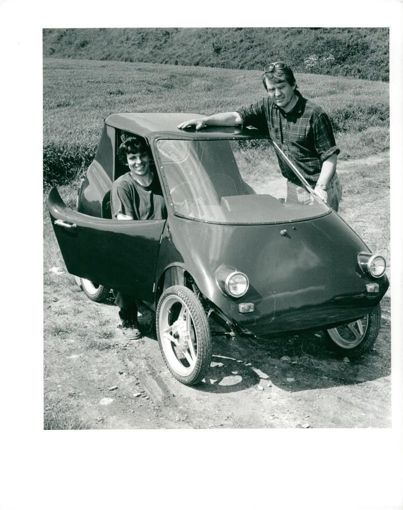 Cars: Electric: Bill Read and Tony Fairweather - Vintage Photograph