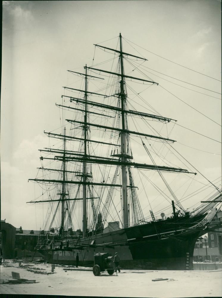 Shipping : The Cutty Sark - Vintage Photograph