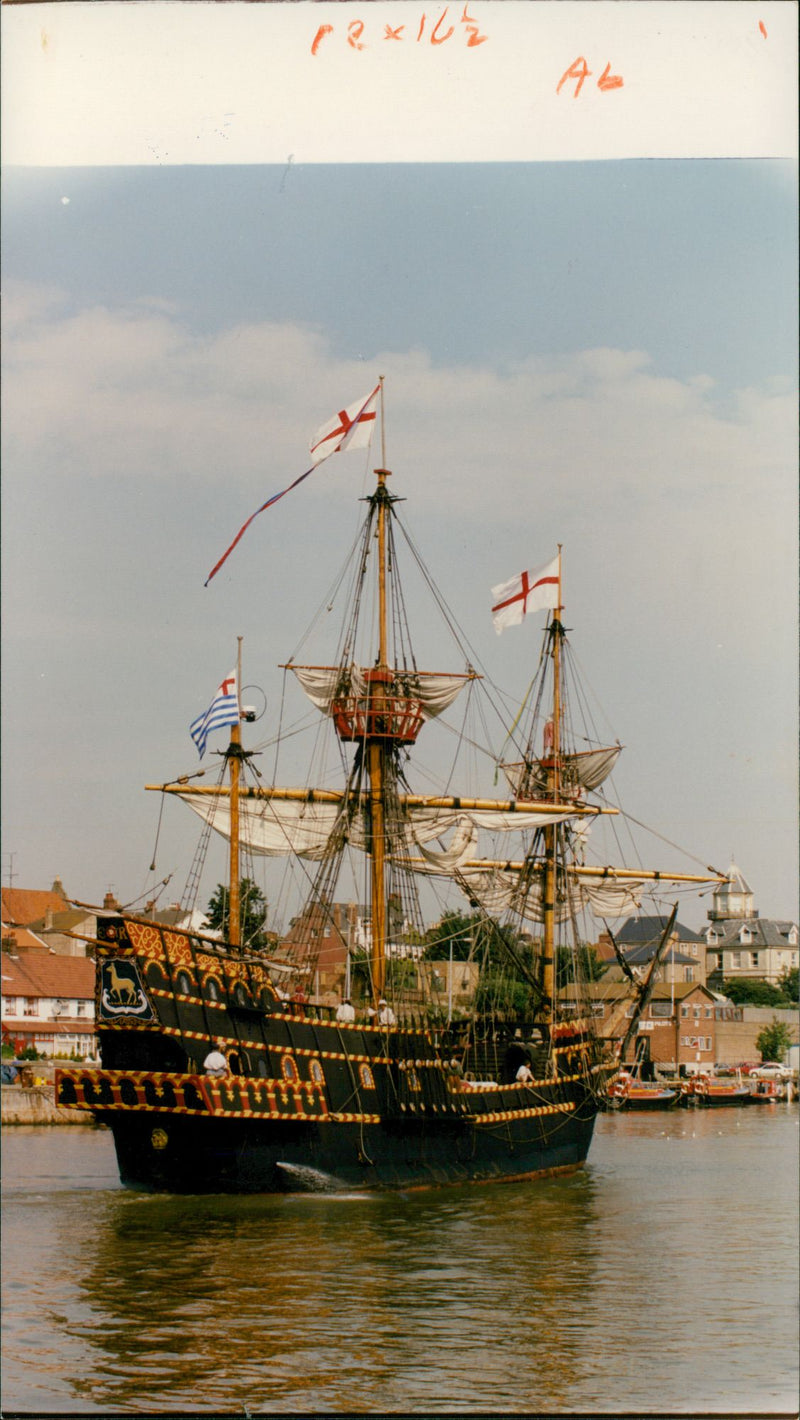 Shipping: Civilian: Sailing Ships - Vintage Photograph