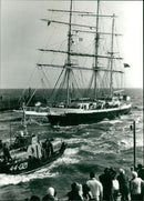 Shipping: Civilian: Sailing Ships - Vintage Photograph