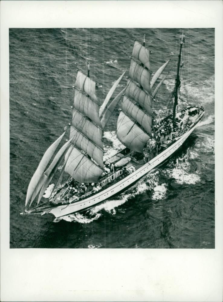 Shipping: Civilian: Sailing Ships - Vintage Photograph