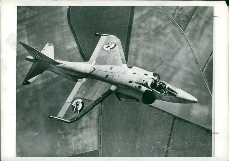 P.1127 V/Stol Tactical Strike Reconnaissance Aircraft. - Vintage Photograph