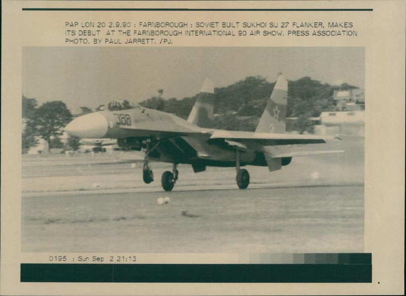 Aircraft: Military: Soviet built Sukhoi Shu 27 - Vintage Photograph