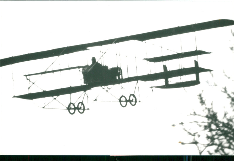 Maurice-Farman Lougharn. - Vintage Photograph