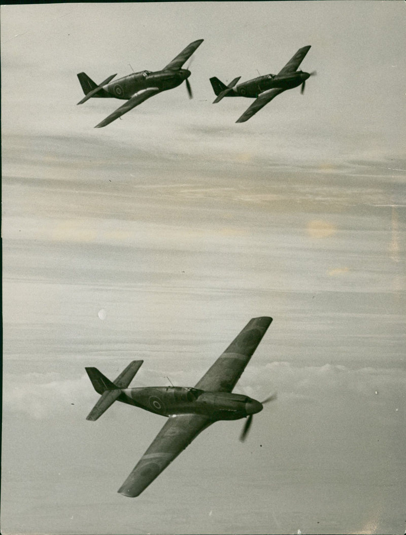 MILITARY AIRCRAFT - Vintage Photograph