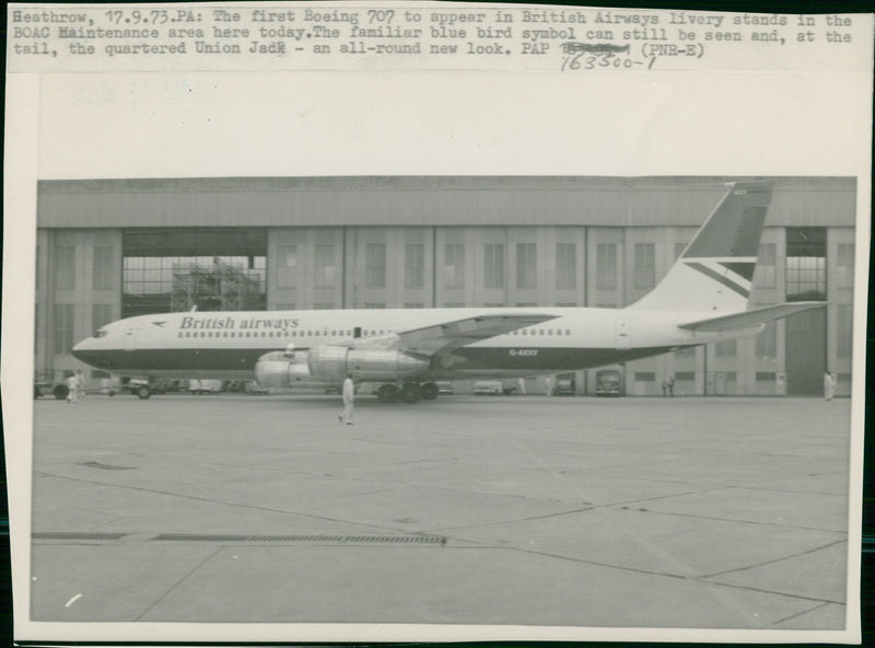 Aircraft: Civil: Boeing 707 - Vintage Photograph