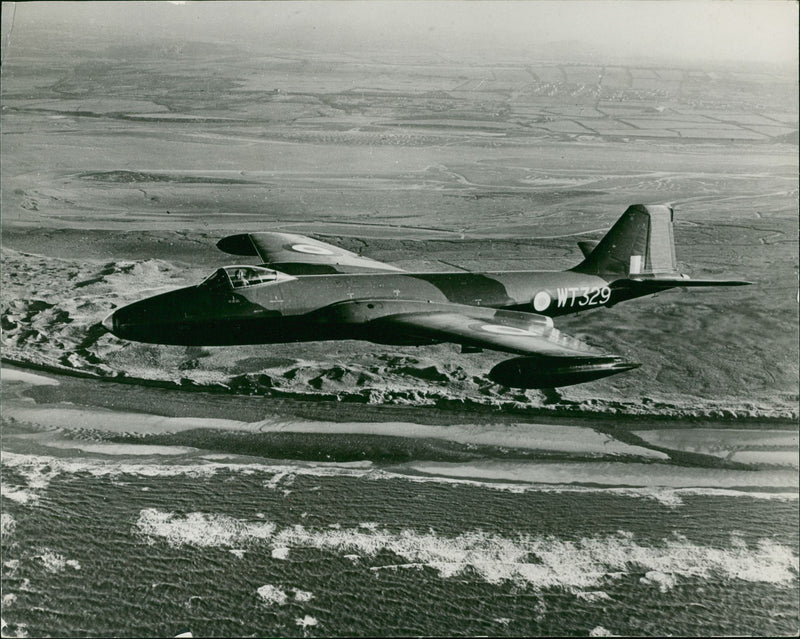Canberra Mark 8 Jet Bomber - Vintage Photograph