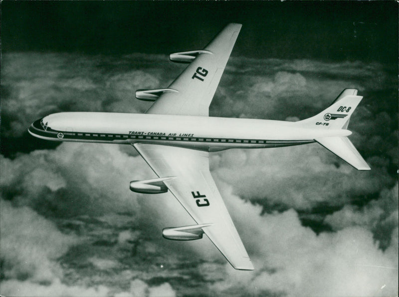 Canada's entry into the commericial jet - Vintage Photograph