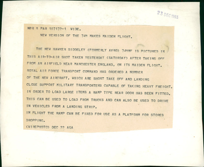 Aircraft: Civil: Hawker Siddeley - Vintage Photograph