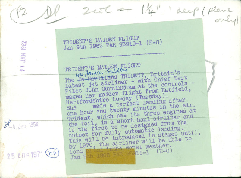 Aircraft: Civil: Hawker Siddeley Trident - Vintage Photograph