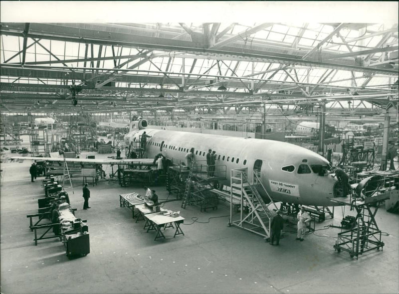 Aircraft: Civil: Trident Three Jetliner - Vintage Photograph
