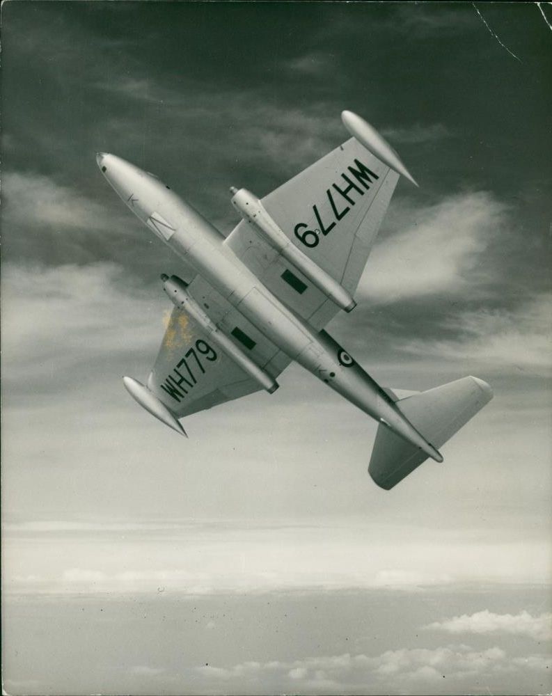 Canberra P.R.7 - Vintage Photograph